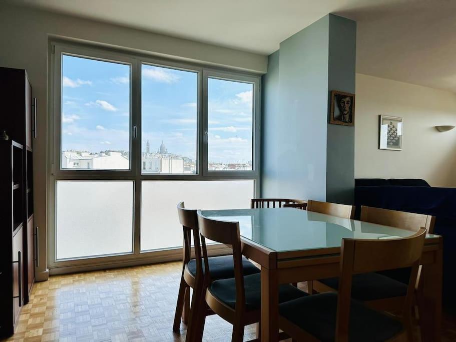 Apartment Flat With Tour Eiffel View And Montmartre